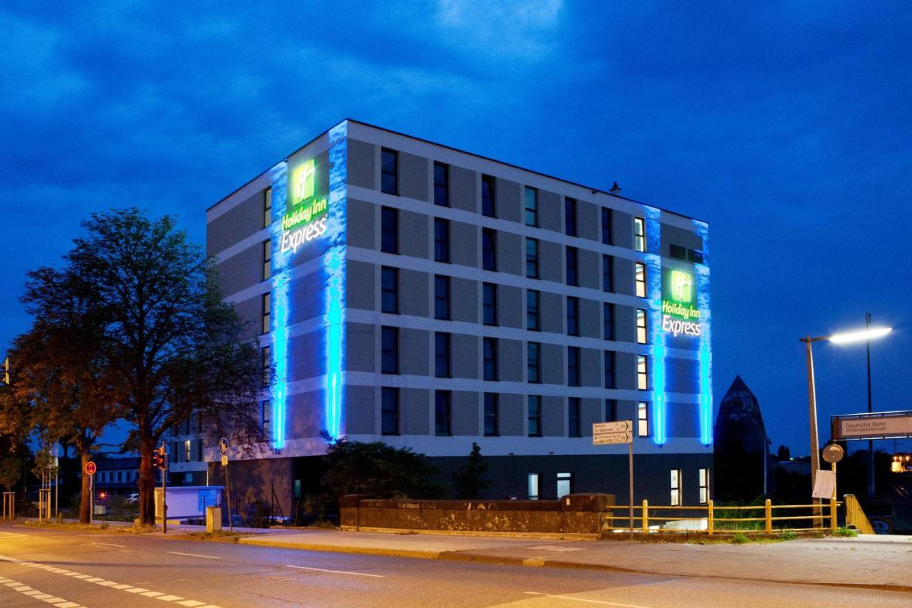 Holiday Inn Express - Darmstadt, An Ihg Hotel Ngoại thất bức ảnh
